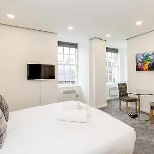  Apartment Modern Studio Next To Castle United Kingdom